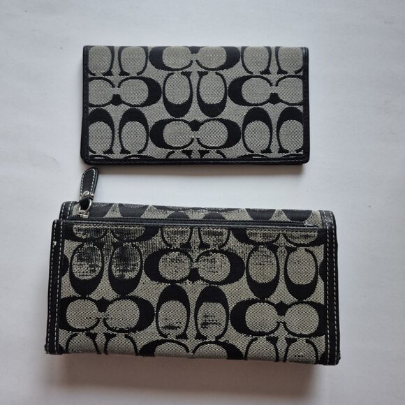 Coach Wallets - Picture 2 of 6